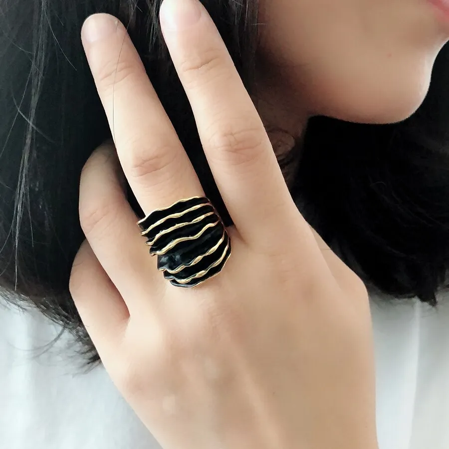 Chunky Stripes Enamel Wave Line Statement Ring For Women in Gold Color