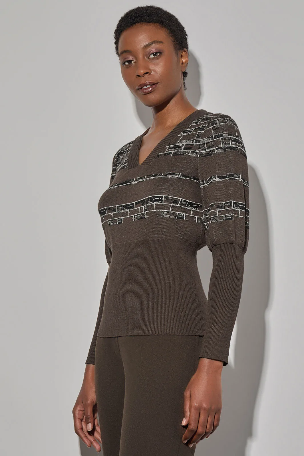 Modern Fit Ribbed Jacquard Soft Knit Top